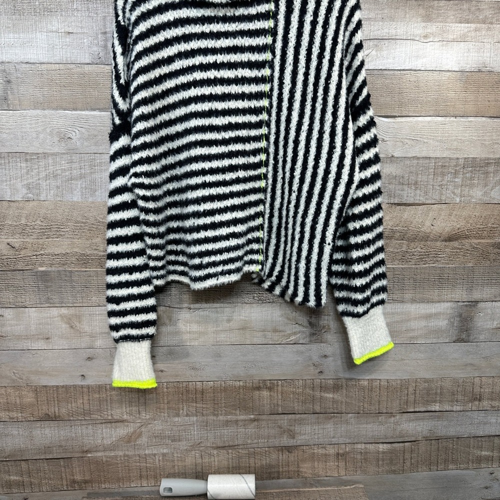 Pilcro Anthropologie Striped Cowl Neck Illusion Stripe Sweater Black White L - Picture 3 of 6